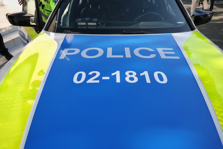 Катастрофи затрудняват движението по пътя Враца-Борован и в района на село Български извор в област Ловеч.