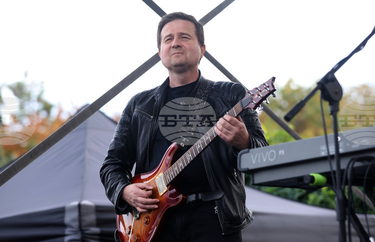 Фолклорът ни прави различни: Проф. Цветан Недялков за българската музикална идентичност и предстоящото участие на Koychev & Nedyalkov – The Teachers Project на фестивала Jam on the river.