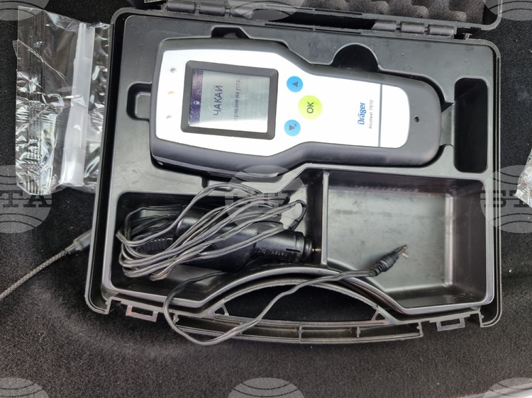 Шофьор с 2.88 промила алкохол задържан в Ловеч; започнато е бързо производство