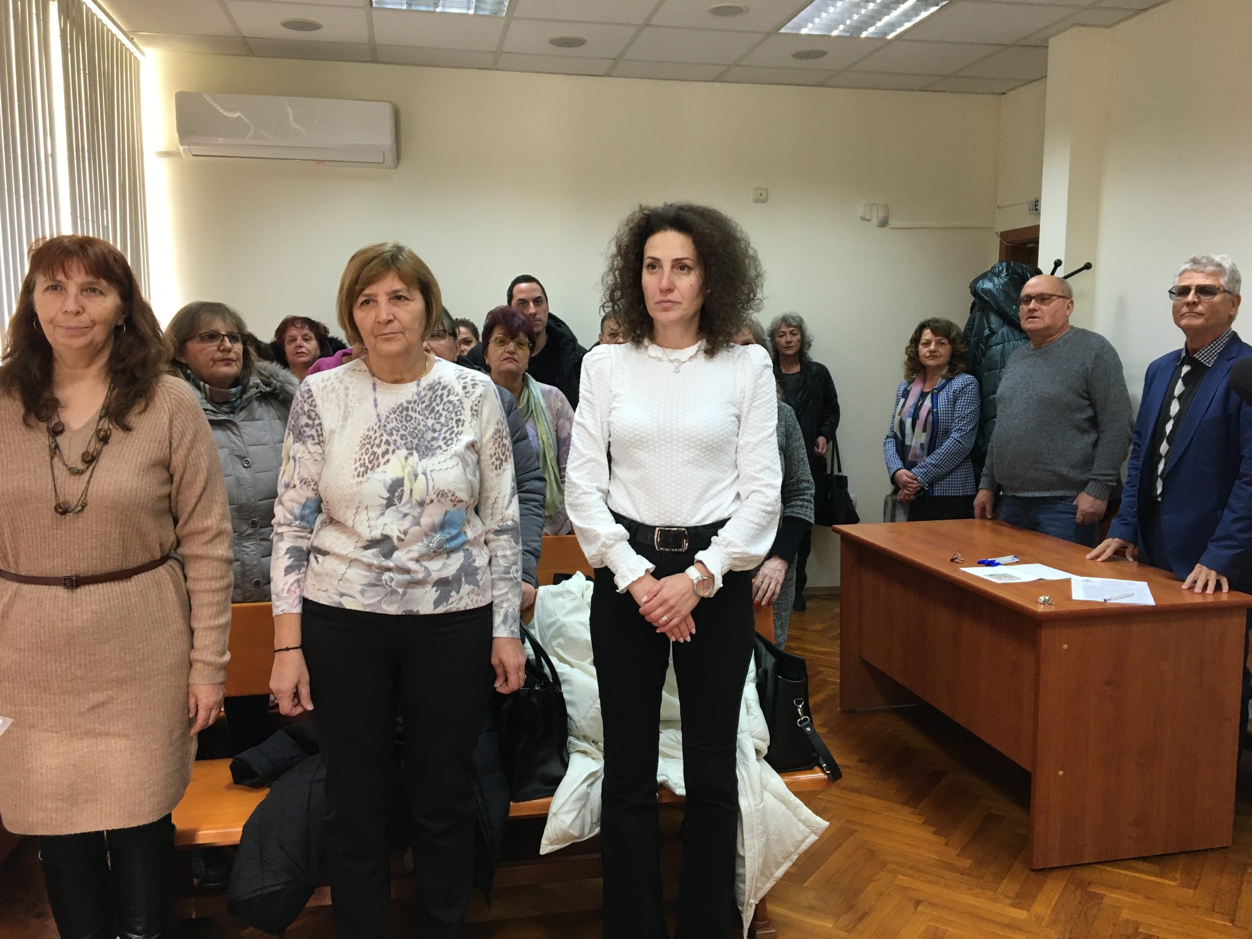 Моля, изпратете съдържанието, въз основа на което да създам новинарско заглавие.